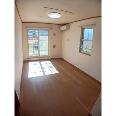 リヴァー 203【管理NO：1-013110701-02030】 ★家具家電は申し込み後に搬入します★ ★2026年09月中旬入居可能★の物件写真2