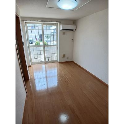 サンリット 102【管理NO：1-012254401-01020】 ★家具家電は申し込み後に搬入します★の物件写真2