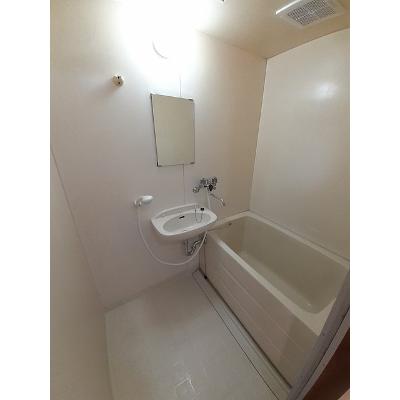 深堀ハイツ 104【管理NO：1-002038901-01040】 ★家具家電は申し込み後に搬入します★の物件写真4