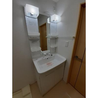 カラー 201【管理NO：1-018880701-02010】 ★家具家電は申し込み後に搬入しますの物件写真6