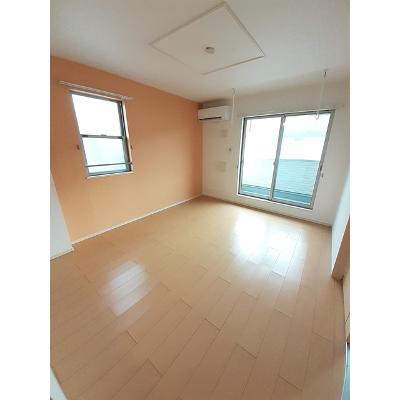 シャインメモリー　Ⅰ 203【管理NO：1-018469401-02030】 ★家具家電は申し込み後に搬入します★ ★2026年08月中旬入居可能★の物件写真2