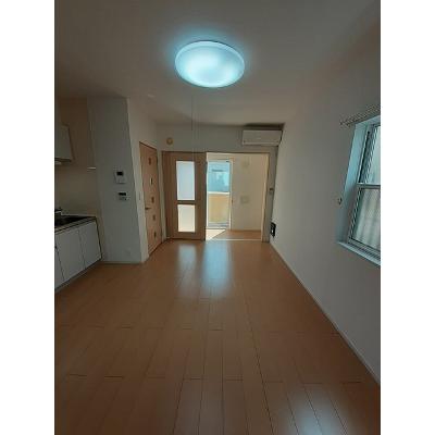 ポム　メゾン 101【管理NO：1-018280901-01010】 ★家具家電は申し込み後に搬入します 2026年08月下旬入居可能の物件写真2