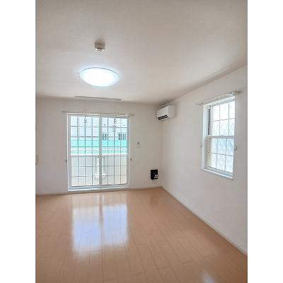 エクセル　ミラージュ 103【管理NO：1-017220301-01030】 ★家具家電は申し込み後に搬入します★の物件写真2
