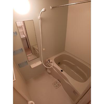 ラウレアⅢ 102【管理NO：1-016959003-01020】 ★家具家電は申し込み後に搬入しますの物件写真4