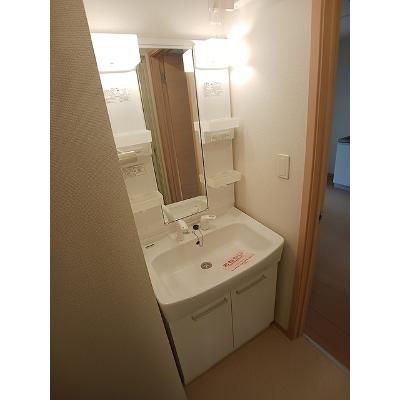 ラウレアⅢ 102【管理NO：1-016959003-01020】 ★家具家電は申し込み後に搬入しますの物件写真6