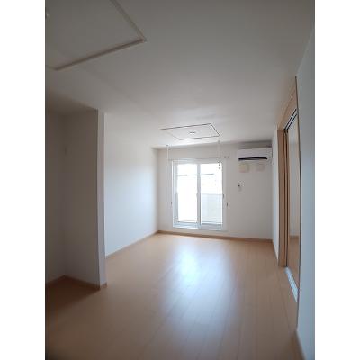 プラシード 202【管理NO：1-016702401-02020】 ★家具家電は申し込み後に搬入します★の物件写真2