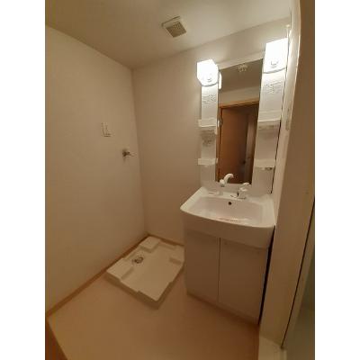 カーサ・セレーノ 303【管理NO：1-016230301-03030】 ★家具家電は申し込み後に搬入します★の物件写真6