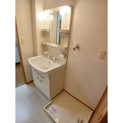 Ｇｒａｎｄ　Ｌｅａｇａ 403【管理NO：1-013873801-04030】 ★家具家電は申し込み後に搬入しますの物件写真6