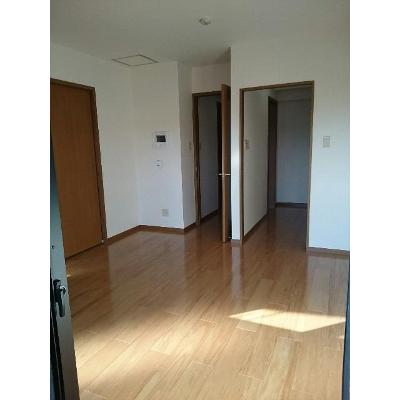 クラール 204【管理NO：1-011540901-02040】 ★家具家電は申し込み後に搬入します 2026年07月下旬入居可能の物件写真2