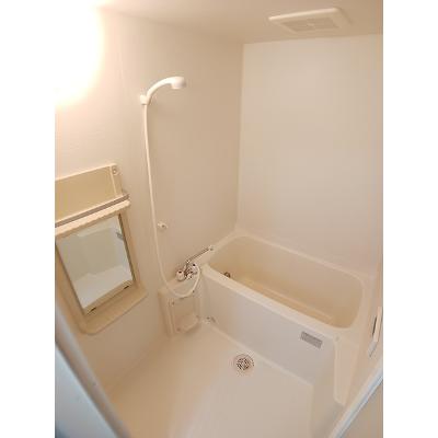 グランドレジデンス 303【管理NO：1-011383401-03030】 ★家具家電は申し込み後に搬入します★の物件写真4