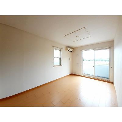 イリーデ・ソレイユＡ 101【管理NO：1-014822201-01010】 ★家具家電は申し込み後に搬入します★の物件写真2