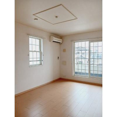 クラシオンＢ 204【管理NO：1-015855902-02040】 ★家具家電は申し込み後に搬入しますの物件写真2