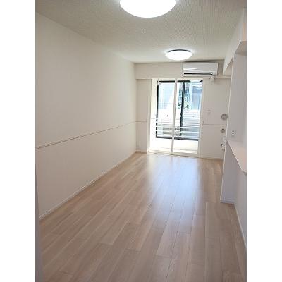 ノーブルイースト上柴 103【管理NO：1-028552401-01030】 ★家具家電は申し込み後に搬入しますの物件写真2