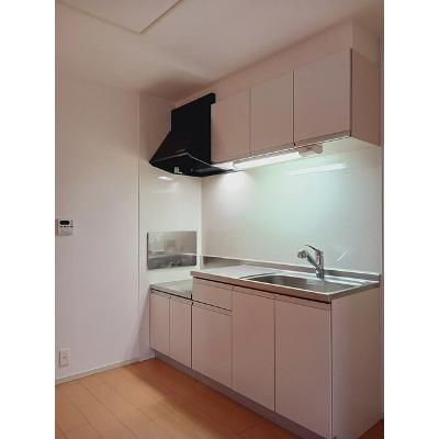 リバーサイド　エアリーⅠ 203【管理NO：1-017770801-02030】 ★家具家電は申し込み後に搬入しますの物件写真3