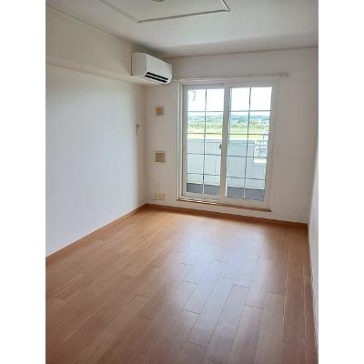 サン・カルムＢ 202【管理NO：1-013945102-02020】 ★家具家電は申し込み後に搬入します★の物件写真2