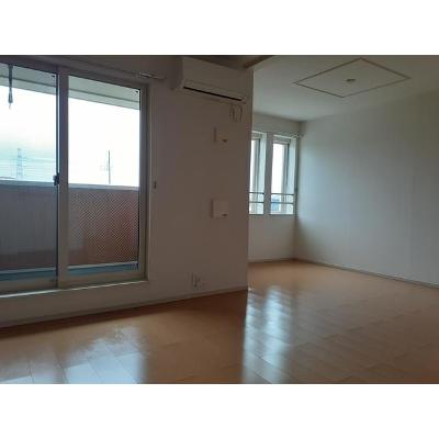 マードレ六番館 204【管理NO：1-020792201-02040】 ★家具家電は申し込み後に搬入しますの物件写真2