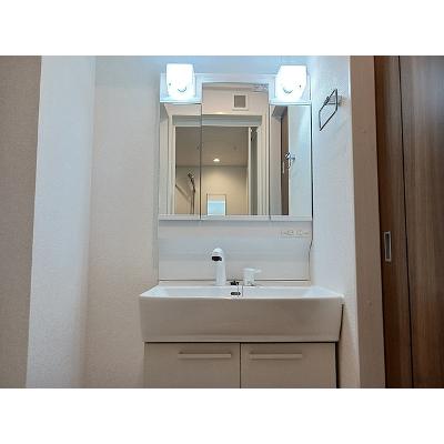 セナ 102【管理NO：1-028337901-01020】 ★家具家電は申し込み後に搬入します★の物件写真6