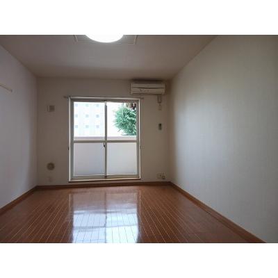 マンションあかやま 205【管理NO：1-013940101-02050】 ★家具家電は申し込み後に搬入します★ ★2026年10月上旬入居可能★の物件写真2