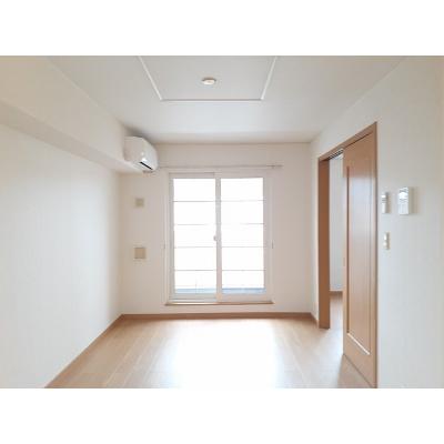 ルーナフィオーレ 202【管理NO：1-013777701-02020】 ★家具家電は申し込み後に搬入しますの物件写真2