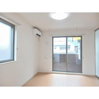 リラ　トゥルペ 101【管理NO：1-020918401-01010】 ★家具家電は申し込み後に搬入します 2026年07月下旬入居可能の物件写真2