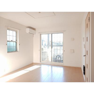 オクレット 103【管理NO：1-018470201-01030】 ★家具家電は申し込み後に搬入します 2026年07月下旬入居可能の物件写真2