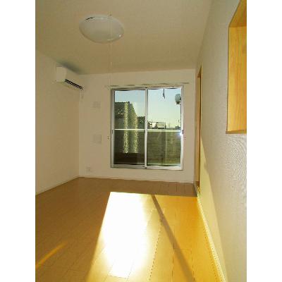 アビターレ 204【管理NO：1-018474001-02040】 ★家具家電は申し込み後に搬入します 2026年07月中旬入居可能の物件写真2