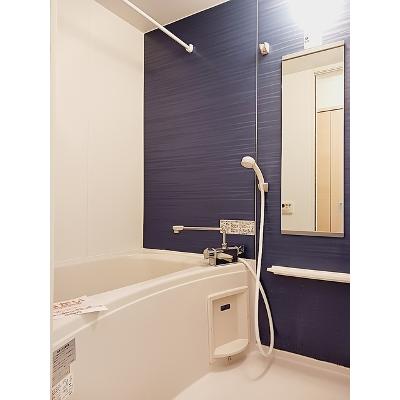 ルックス・ベリターティス 101【管理NO：1-016688801-01010】 ★家具家電は申し込み後に搬入します★の物件写真4