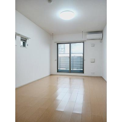 ラフィーネ 301【管理NO：1-019747401-03010】 ★家具家電は申し込み後に搬入しますの物件写真2