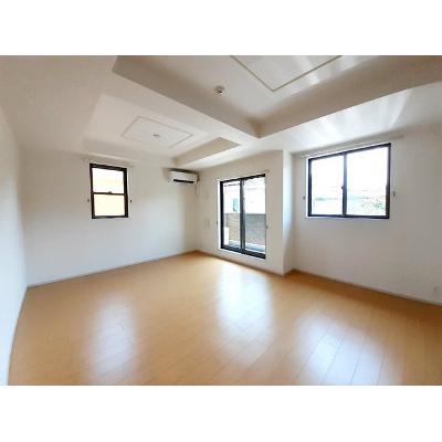 フローリッシュ 201【管理NO：1-018079201-02010】 ★家具家電は申し込み後に搬入します★の物件写真2