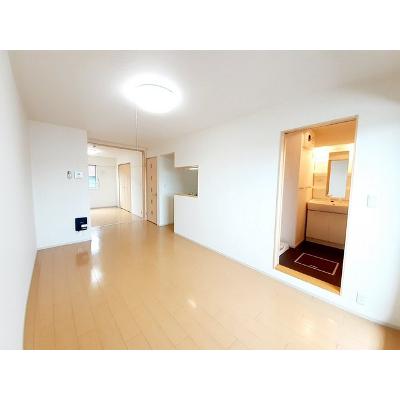 ローランド　ガーデン　Ⅰ 303【管理NO：1-017277201-03030】 2026年07月中旬入居可能の物件写真2