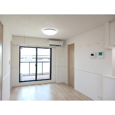 カーサ・ヴェルデ 203【管理NO：1-028652201-02030】 ★家具家電は申し込み後に搬入します★の物件写真2