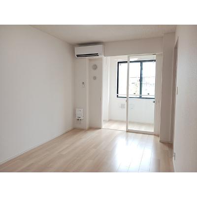 ヒカルサ西大宮 102【管理NO：1-028563601-01020】 ★家具家電は申し込み後に搬入します★の物件写真2
