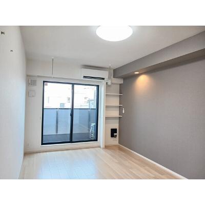 ル・ボワ 304【管理NO：1-028228101-03040】 ★家具家電は申し込み後に搬入します★の物件写真2