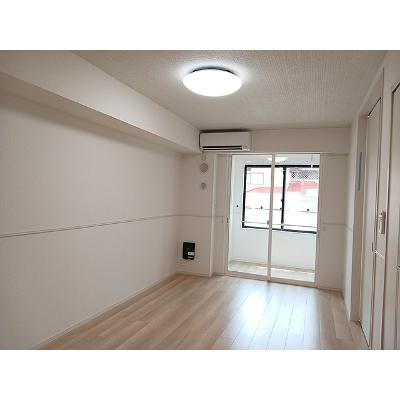 エリオス 104【管理NO：1-028224801-01040】 ★家具家電は申し込み後に搬入します★の物件写真2