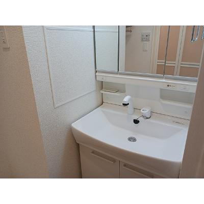 イーケータイズ 302【管理NO：1-025387301-03020】 ★家具家電は申し込み後に搬入しますの物件写真6