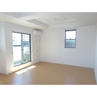 カーサ　デ　ファミリオⅡ 203【管理NO：1-018714801-02030】 ★家具家電は申し込み後に搬入します★の物件写真2