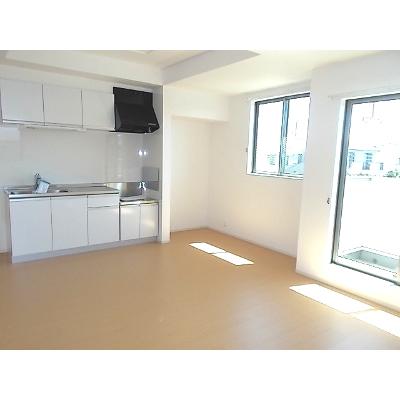 カーサ　デ　ファミリオⅡ 203【管理NO：1-018714801-02030】 ★家具家電は申し込み後に搬入します★の物件写真3