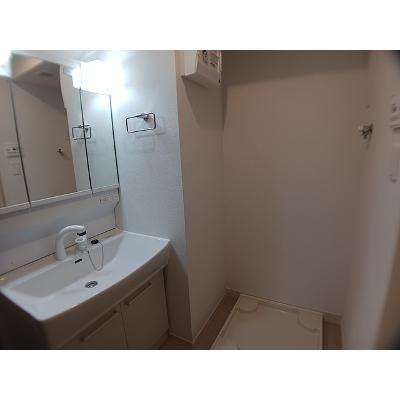 リッシュ 205【管理NO：1-028619001-02050】 ★家具家電は申し込み後に搬入します★の物件写真6