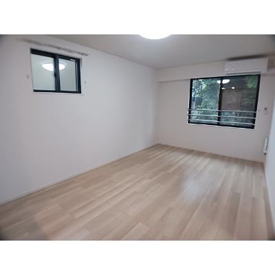 ハレプア 202【管理NO：1-028589101-02020】 ★家具家電は申し込み後に搬入しますの物件写真2