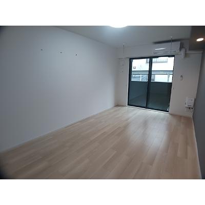 ヒカルサ川口芝西 104【管理NO：1-028499901-01040】 ★家具家電は申し込み後に搬入します★の物件写真2