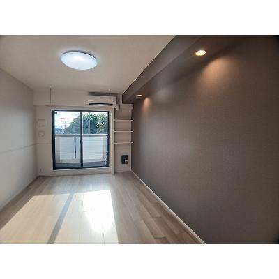 ロンフルール 304【管理NO：1-028421801-03040】 ★家具家電は申し込み後に搬入します★の物件写真2