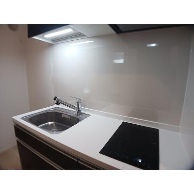 ロンフルール 105【管理NO：1-028421801-01050】 ★家具家電は申し込み後に搬入します★の物件写真3
