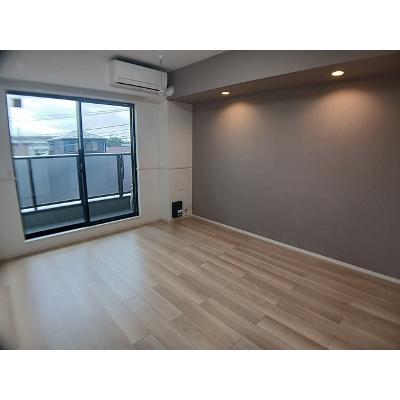 ヒカルサ東川口 302【管理NO：1-028349401-03020】 ★家具家電は申し込み後に搬入します★の物件写真2