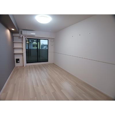 メゾンド　トレーフル 305【管理NO：1-028216801-03050】 ★家具家電は申し込み後に搬入します★の物件写真2