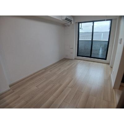 フォートリス 302【管理NO：1-023350901-03020】 ★家具家電は申し込み後に搬入します 2026年08月下旬入居可能の物件写真2
