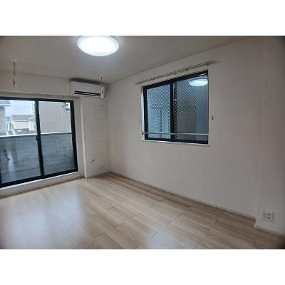 フォートリス 203【管理NO：1-023350901-02030】 ★家具家電は申し込み後に搬入します 2026年08月下旬入居可能の物件写真2