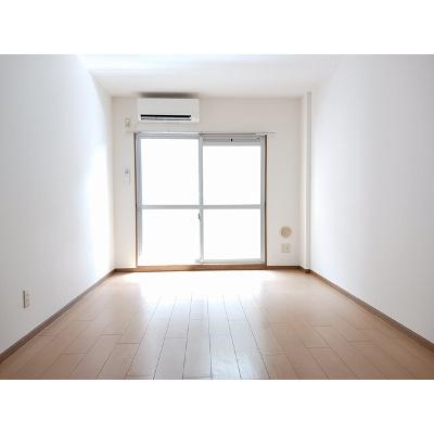 レジダンス・カトレヤ 203【管理NO：1-010443301-02030】 ★家具家電は申し込み後に搬入します★の物件写真2