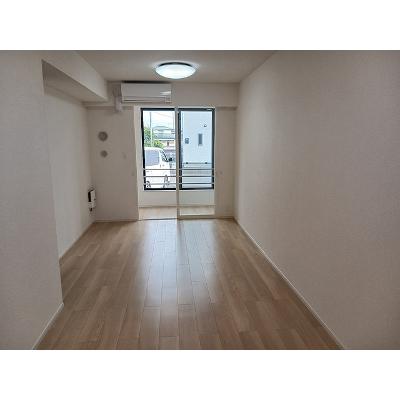 ティンカーベル 102【管理NO：1-028692801-01020】 2026年07月上旬入居可能の物件写真2
