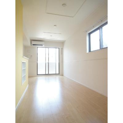 ドゥ　サント　ノレ 101【管理NO：1-022895001-01010】 ★家具家電は申し込み後に搬入しますの物件写真2