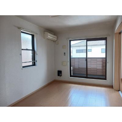 セントラル　アンジュⅡ 203【管理NO：1-015865602-02030】 ★家具家電は申し込み後に搬入します★の物件写真2
